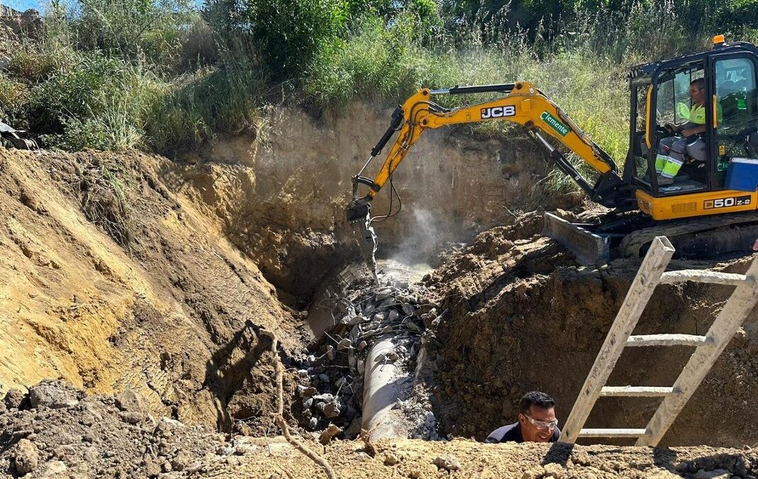 El CAZG trabaja en la reparación de una avería que afecta a Conil y Vejer